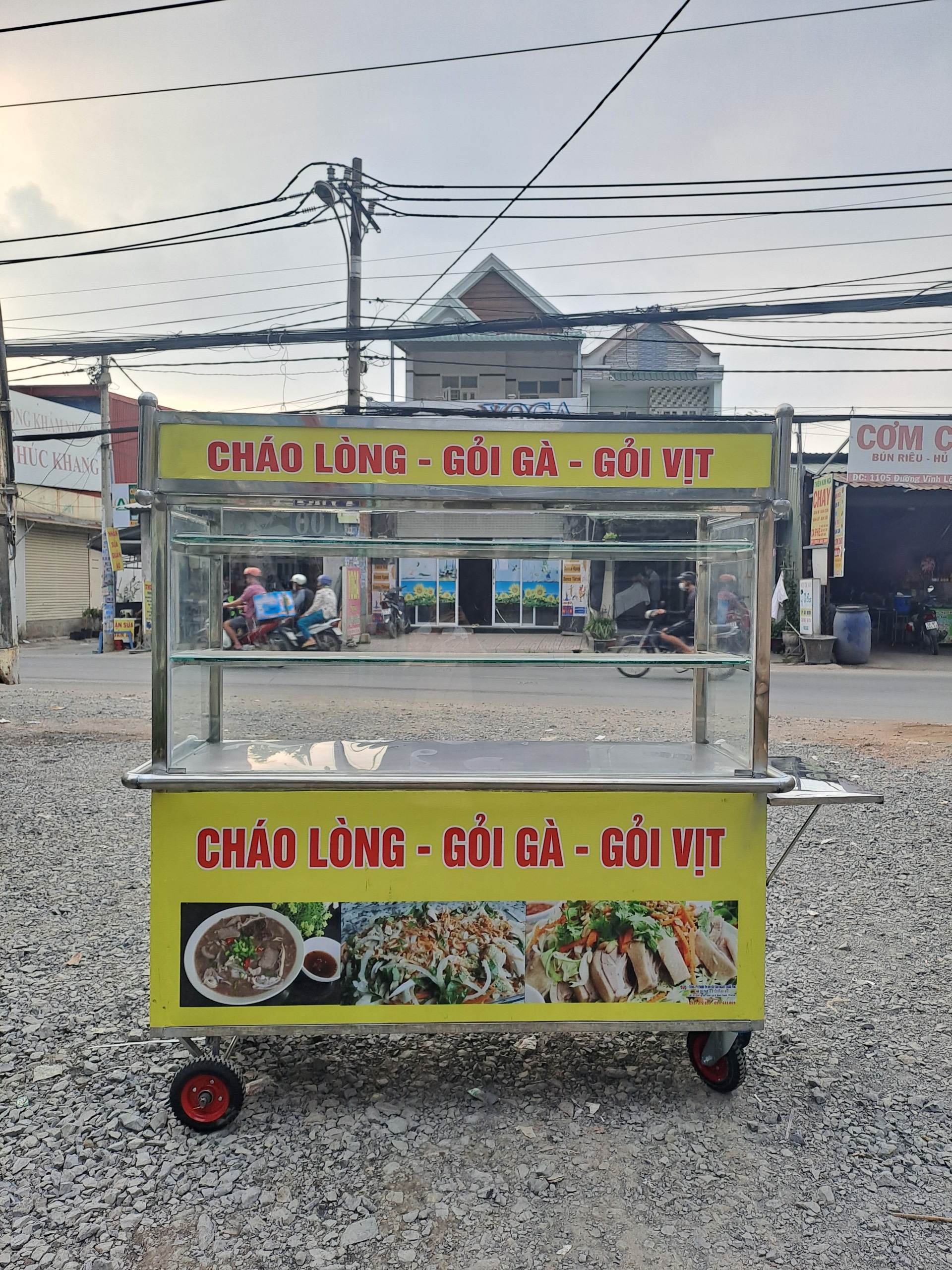 Xe bánh mì heo quay,xôi mặn 1M6 chữ nổi , logo nổi ,dèn led siêu sáng